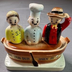 Vintage 1950’s McClurg rub-a-dub-dub 3 men in a tub salt and pepper shakers